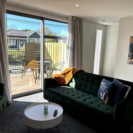Apartment 2 On Armagh!